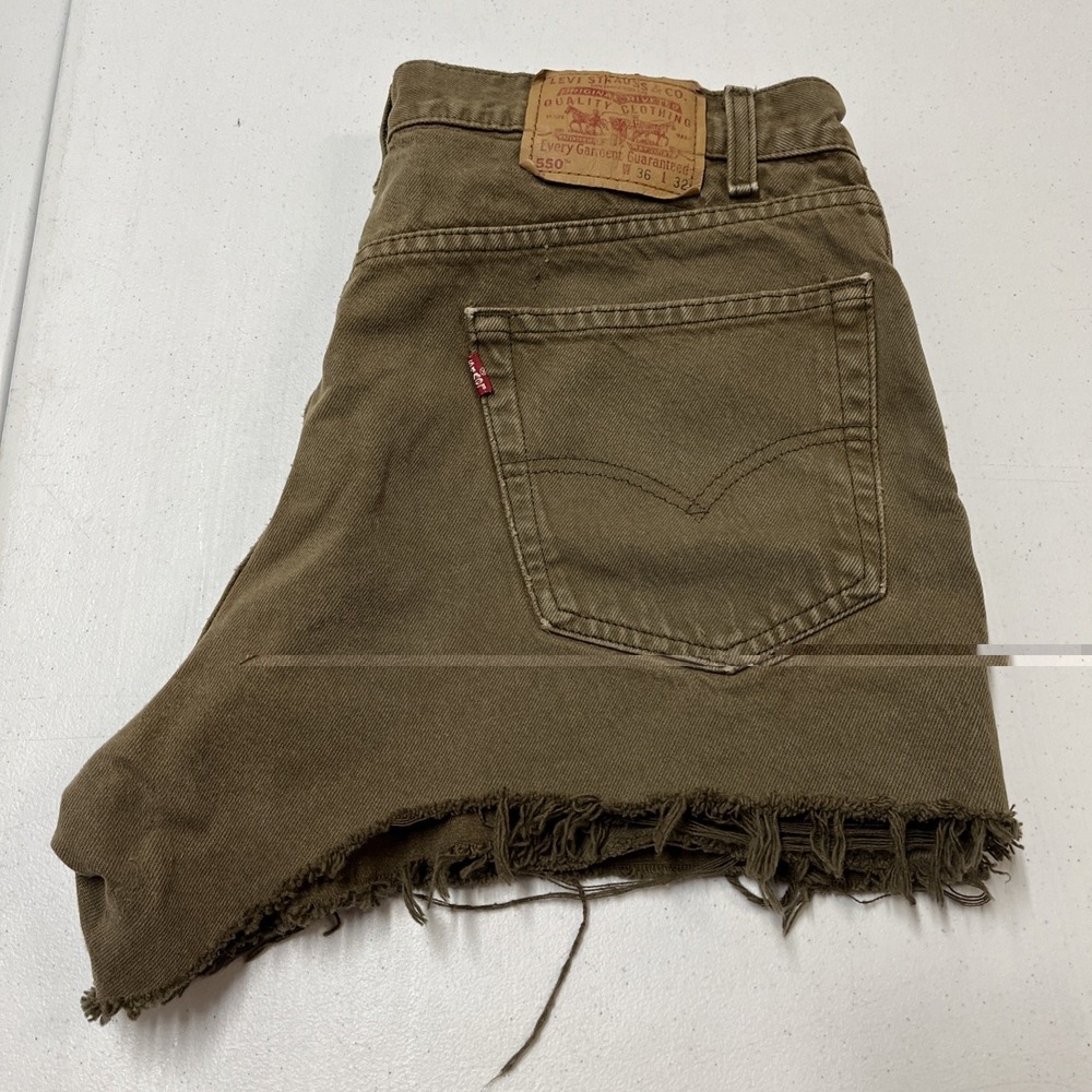 Vintage Levis 550 Denim Shorts Brown DIY Cut Off Jean Size 36 3" Y2K Festival - Picture 12 of 13